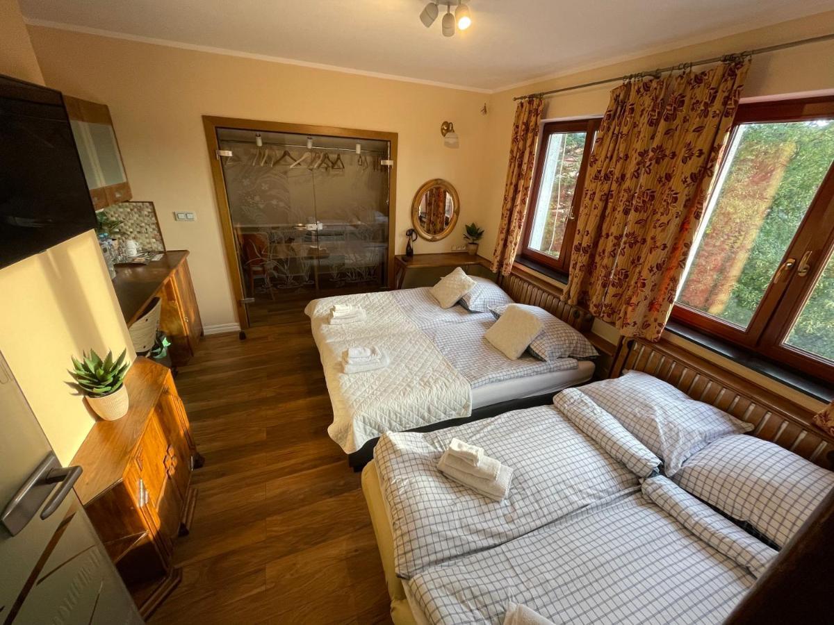그단스크 Dworek Oliwski B&B 외부 사진