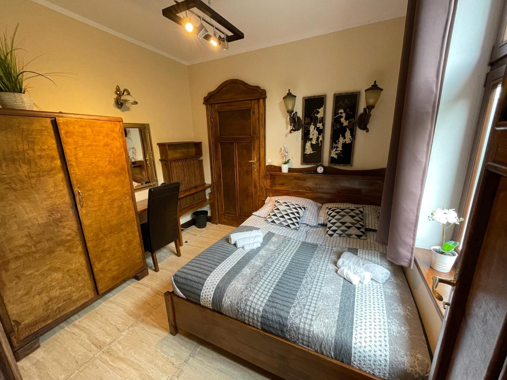 그단스크 Dworek Oliwski B&B 외부 사진