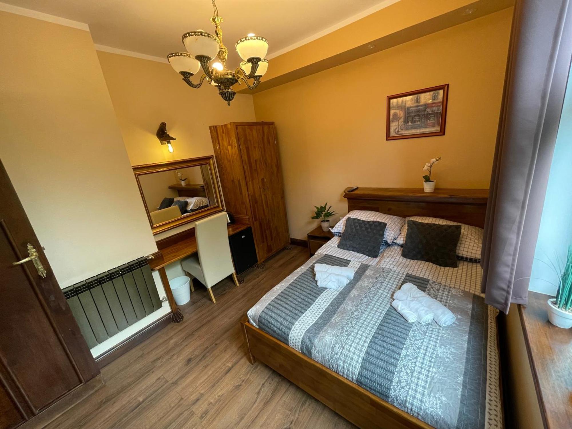 그단스크 Dworek Oliwski B&B 외부 사진