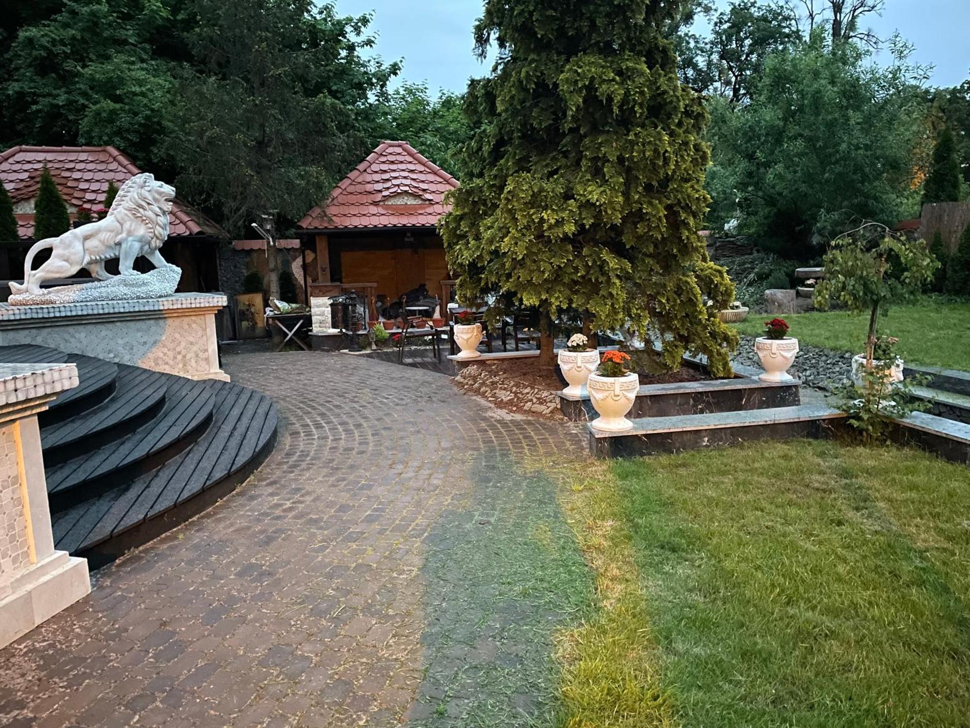 그단스크 Dworek Oliwski B&B 외부 사진