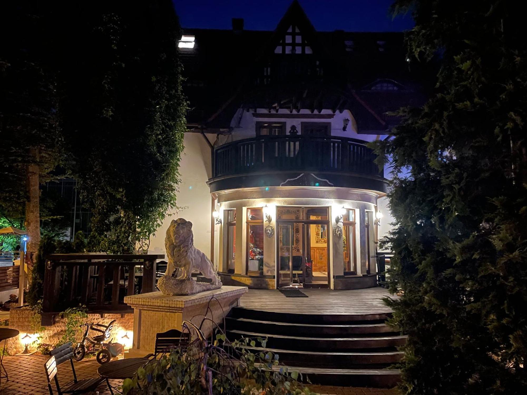 그단스크 Dworek Oliwski B&B 외부 사진
