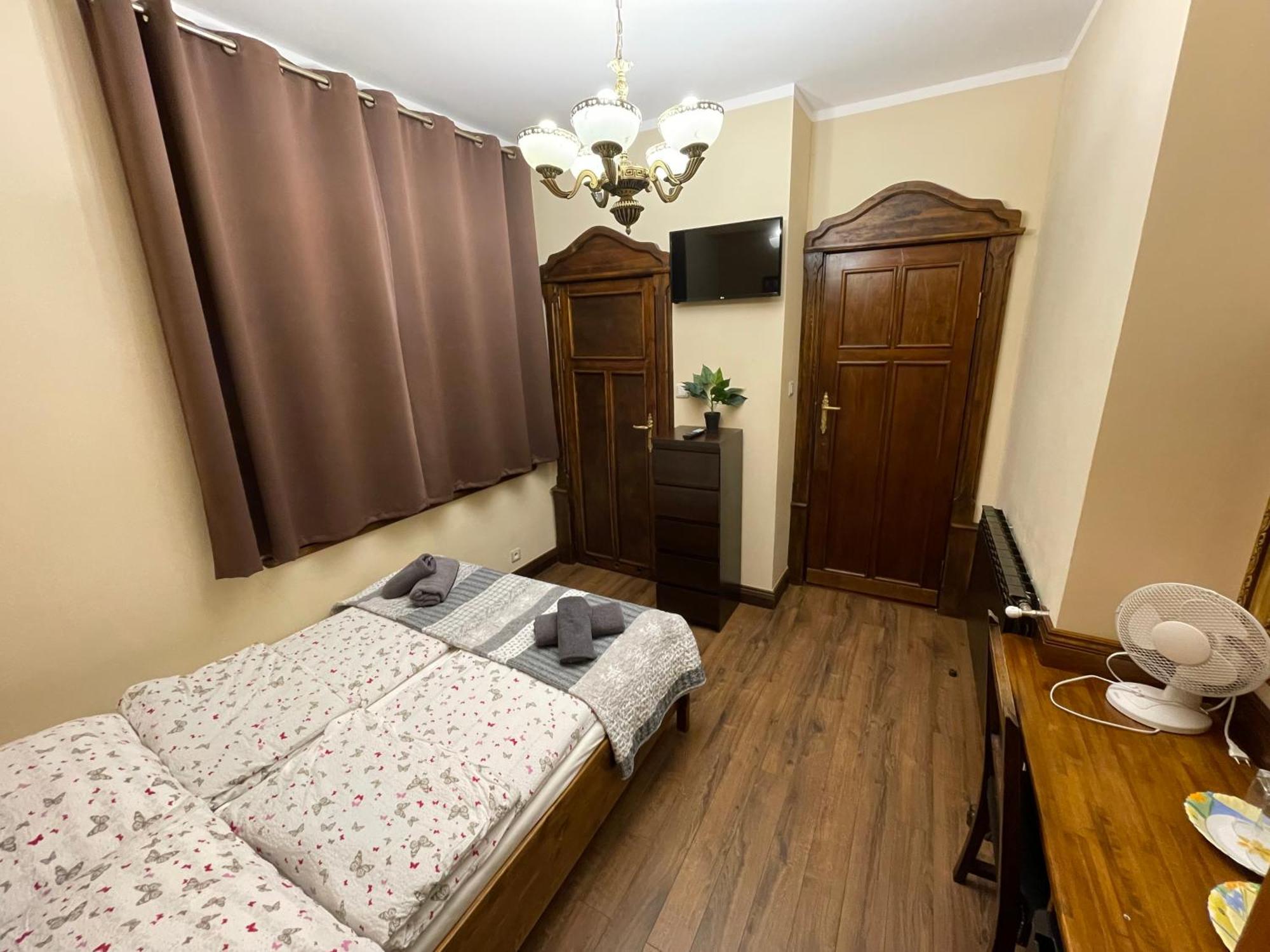 그단스크 Dworek Oliwski B&B 외부 사진